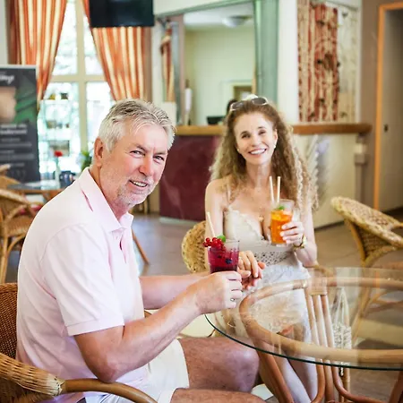 Hotel Goethe - Kupelne Pobyty S Procedurami V Liecebnych Termalnych Kupeloch