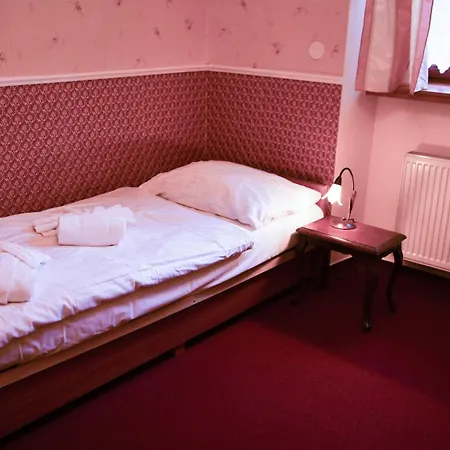 Goethe - Kupelne Pobyty S Procedurami V Liecebnych Termalnych Kupeloch Hotel *
